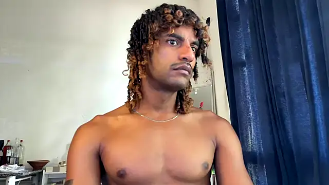 Snapshot of gerson173Hugo chatting on December 2, 9:58 am gerson173Hugo online show from December 2, 9:58 am