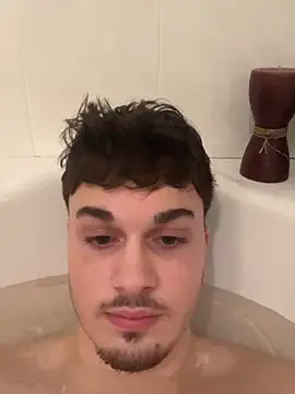 Hank 04 online show from January 30, 6:10 pm