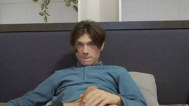 CalvinCay online show from January 17, 11:07 pm