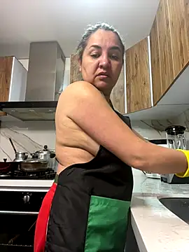 Snapshot of ruby_santana777 chatting on December 5, 2:33 pm ruby santana777 online show from December 5, 2:33 pm