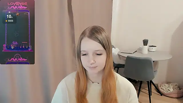 Snapshot of Alyaley chatting on February 15, 10:33 am Alyaley online show from February 15, 10:33 am