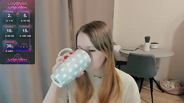 Snapshot of Alyaley chatting on February 17, 4:04 pm Alyaley online show from February 17, 4:04 pm