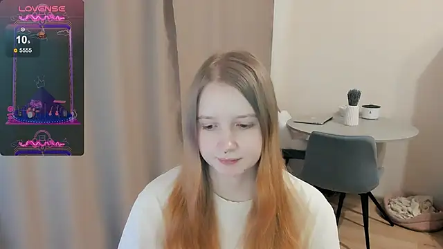 Snapshot of Alyaley chatting on March 4, 10:35 am Alyaley online show from March 4, 10:35 am