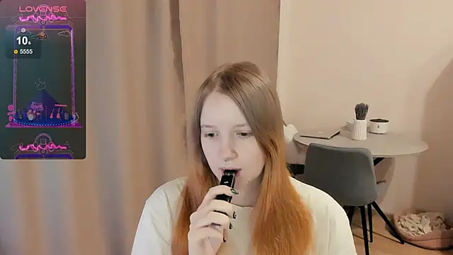 Snapshot of Alyaley chatting on March 5, 3:18 pm Alyaley online show from March 5, 3:18 pm