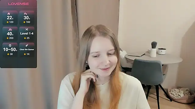 Snapshot of Alyaley chatting on March 18, 7:42 pm Alyaley online show from March 18, 7:42 pm