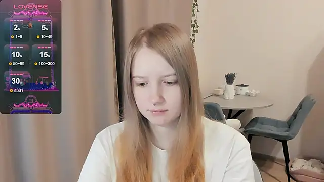 Snapshot of Alyaley chatting on September 18, 2:57 am Alyaley online show from September 18, 2:57 am