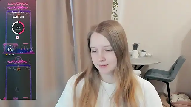 Snapshot of Alyaley chatting on October 9, 12:03 pm Alyaley online show from October 9, 12:03 pm