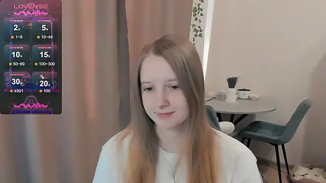 Snapshot of Alyaley chatting on October 12, 7:18 am Alyaley online show from October 12, 7:18 am