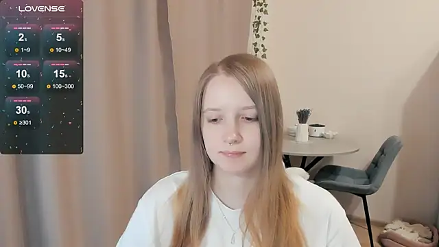 Snapshot of Alyaley chatting on October 26, 5:35 am Alyaley online show from October 26, 5:35 am