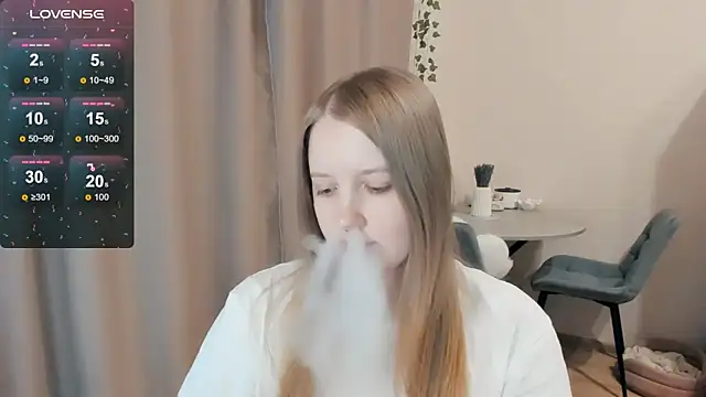 Snapshot of Alyaley chatting on November 19, 6:24 am Alyaley online show from November 19, 6:24 am