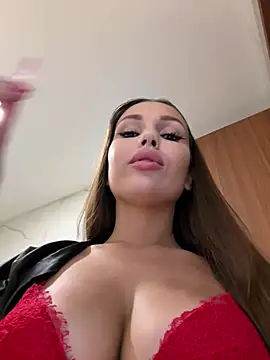 Snapshot of Syka0001 chatting on February 9, 1:35 pm Syka0001 online show from February 9, 1:35 pm