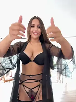 Snapshot of Syka0001 chatting on February 12, 6:51 am Syka0001 online show from February 12, 6:51 am