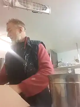 Snapshot of 60philippe chatting on December 29, 1:17 pm 60philippe online show from December 29, 1:17 pm