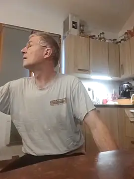 Snapshot of 60philippe chatting on February 1, 11:21 am 60philippe online show from February 1, 11:21 am