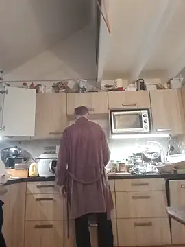 Snapshot of 60philippe chatting on February 3, 7:40 am 60philippe online show from February 3, 7:40 am