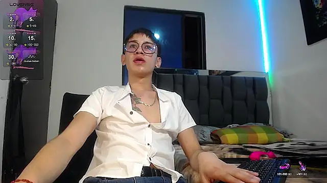 Snapshot of Mr_daren_ chatting on January 25, 8:10 pm Mr daren online show from January 25, 8:10 pm