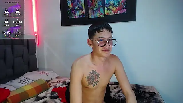 Snapshot of Mr_daren_ chatting on February 20, 2:18 am Mr daren online show from February 20, 2:18 am