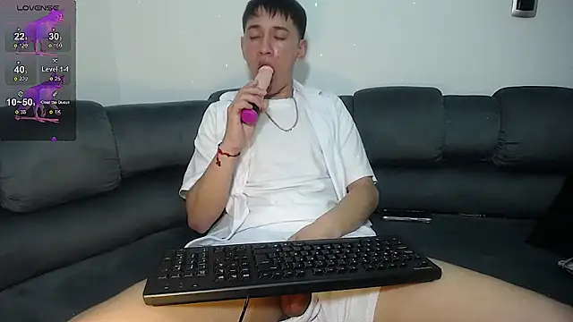 Snapshot of Mr_daren_ chatting on March 9, 8:42 pm Mr daren online show from March 9, 8:42 pm