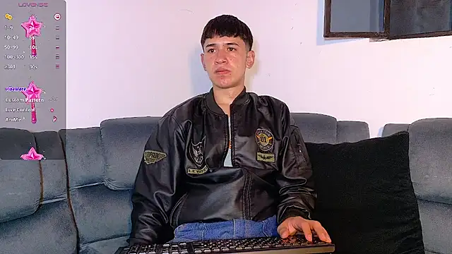 Mr daren  online show from November 4, 6:29 pm