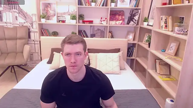 Snapshot of EthanPinkman chatting on March 9, 3:54 am EthanPinkman online show from March 9, 3:54 am