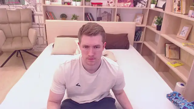 Snapshot of EthanPinkman chatting on March 10, 9:10 am EthanPinkman online show from March 10, 9:10 am