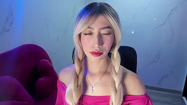 Snapshot of LilithCooperr_ chatting on November 20, 10:09 pm LilithCooperr online show from November 20, 10:09 pm