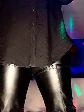 AmazonianMistress online show from December 9, 10:20 pm