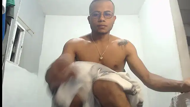 Snapshot of grandominantex1 chatting on September 26, 1:20 am grandominantex1 online show from September 26, 1:20 am