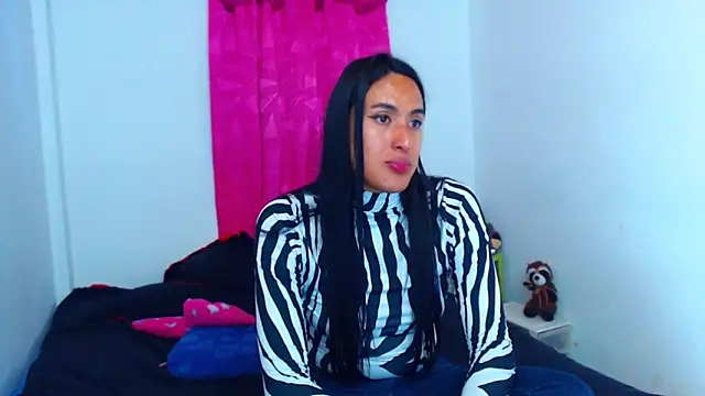 Snapshot of misss_estrella chatting on November 22, 7:57 pm misss estrella online show from November 22, 7:57 pm