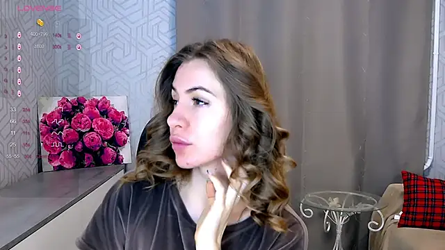 Snapshot of Naughty__Megan chatting on February 8, 3:52 am Naughty Megan online show from February 8, 3:52 am