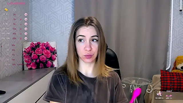 Snapshot of Naughty__Megan chatting on February 12, 4:33 am Naughty Megan online show from February 12, 4:33 am