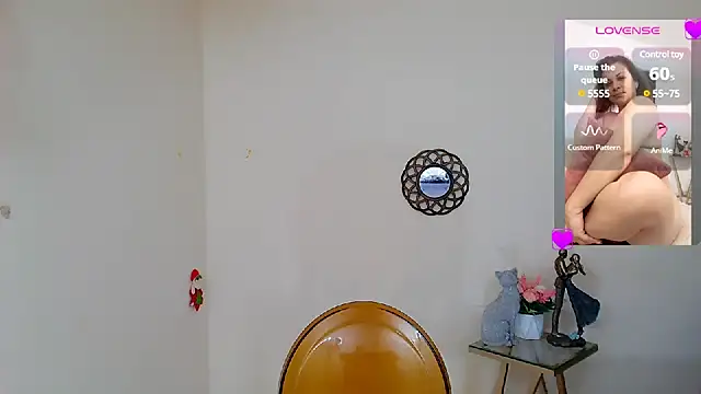 Snapshot of sofia_valeriaa chatting on February 9, 9:17 pm sofia valeriaa online show from February 9, 9:17 pm