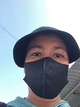 Snapshot of 2HotAsain4u chatting on January 19, 1:43 am 2HotAsain4u online show from January 19, 1:43 am