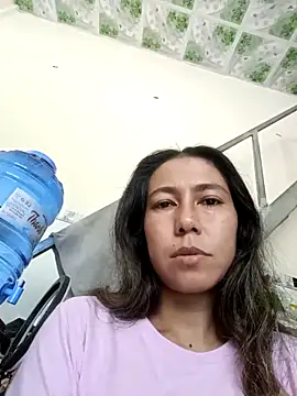 Snapshot of 2HotAsain4u chatting on March 1, 2:04 am 2HotAsain4u online show from March 1, 2:04 am