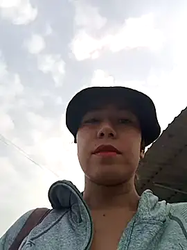 Snapshot of 2HotAsain4u chatting on March 23, 12:36 am 2HotAsain4u online show from March 23, 12:36 am