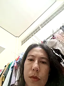 2HotAsain4u online show from December 21, 10:28 pm