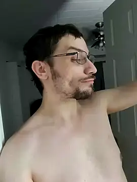 Snapshot of MaxxCloud chatting on December 2, 11:29 pm MaxxCloud online show from December 2, 11:29 pm