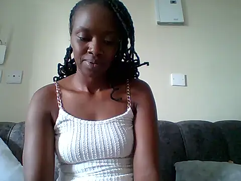 Snapshot of sexy_darleen23 chatting on December 23, 9:05 am sexy darleen23 online show from December 23, 9:05 am