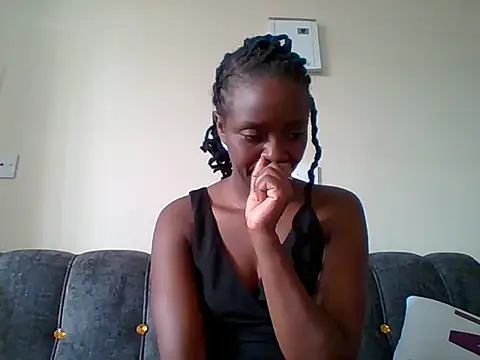 Snapshot of sexy_darleen23 chatting on December 24, 9:50 am sexy darleen23 online show from December 24, 9:50 am