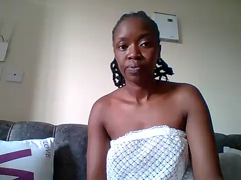 Snapshot of sexy_darleen23 chatting on January 11, 8:00 am sexy darleen23 online show from January 11, 8:00 am