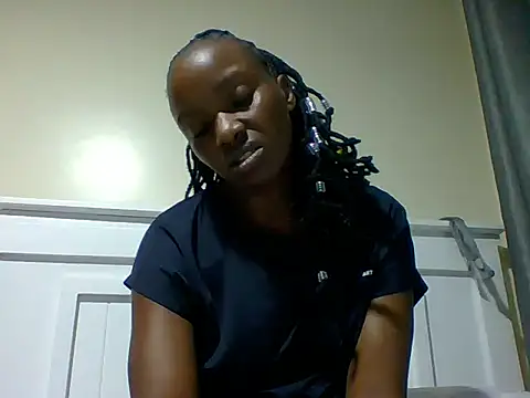 Snapshot of sexy_darleen23 chatting on February 4, 6:38 pm sexy darleen23 online show from February 4, 6:38 pm