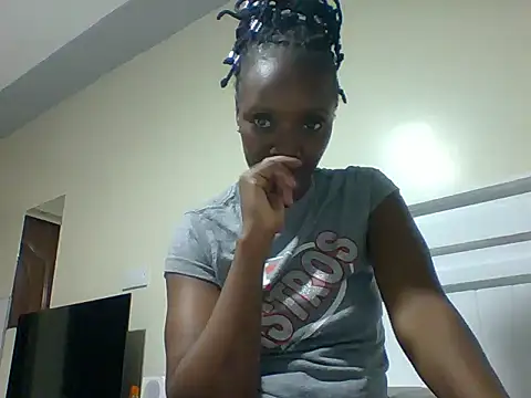 Snapshot of sexy_darleen23 chatting on February 13, 7:52 pm sexy darleen23 online show from February 13, 7:52 pm
