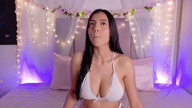 Julie Bennet online show from March 18, 4:37 am