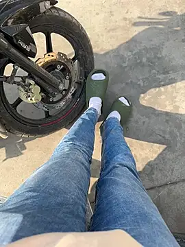 Cum on your tityyy online show from January 12, 9:25 am