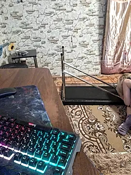  Kitti  online show from February 25, 10:07 pm