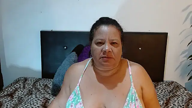 Shanttal0272 online show from February 26, 5:20 am