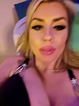 ellieconradxo online show from January 25, 7:06 am