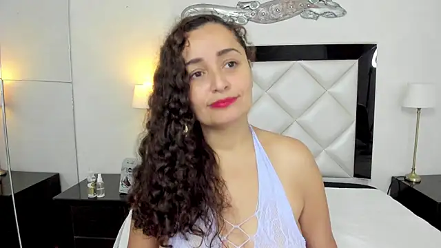  luna  sweet  online show from March 5, 1:52 am