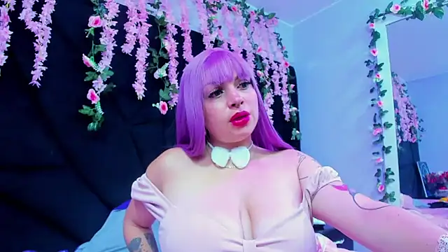 Snapshot of Cocoo_Nuth chatting on February 9, 2:18 pm Cocoo Nuth online show from February 9, 2:18 pm