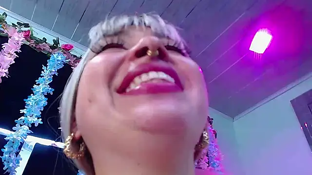 Snapshot of Cocoo_Nuth chatting on March 23, 5:43 am Cocoo Nuth online show from March 23, 5:43 am